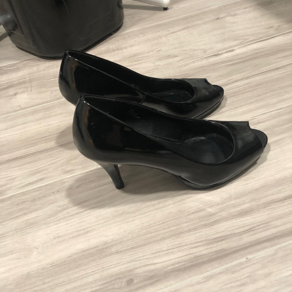 Patent leather peep toe heels